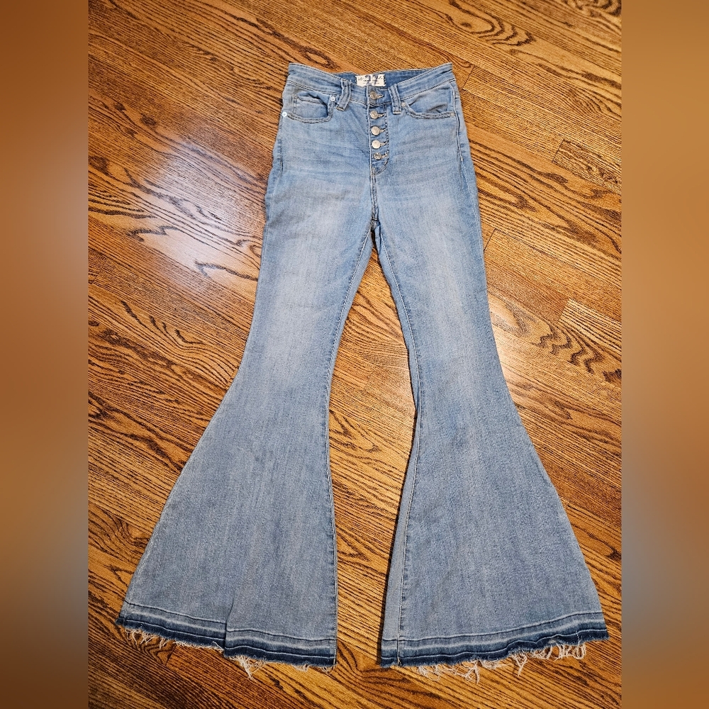 We The Free Size 27 Flared Button Up Jeans